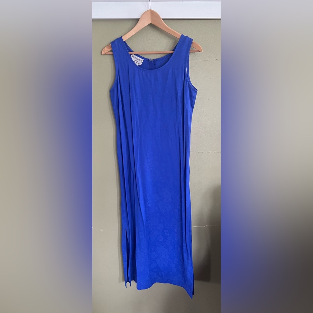 Beautiful floral pattern blue dress long size 6P